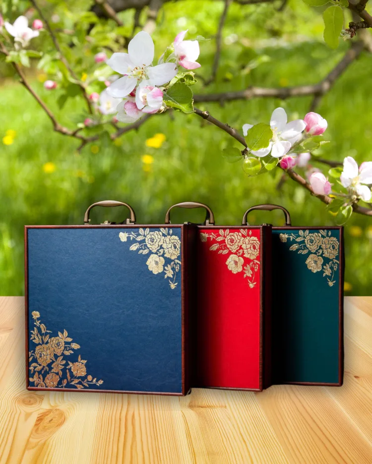 Hộp quà rượu vang Vạn Xuân